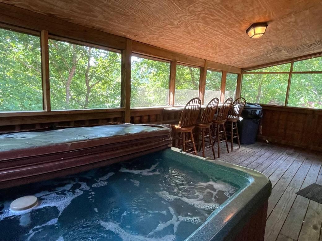 Вилла Mountaintop Hideaway Пиджен-Фордж Экстерьер фото